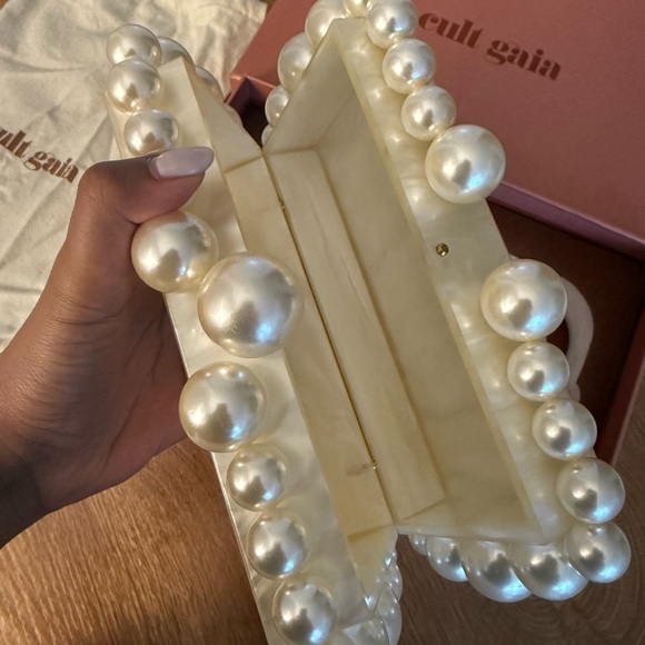 Cult Gaia EOS Pearl Embellished Clutch - Picture 3 of 7